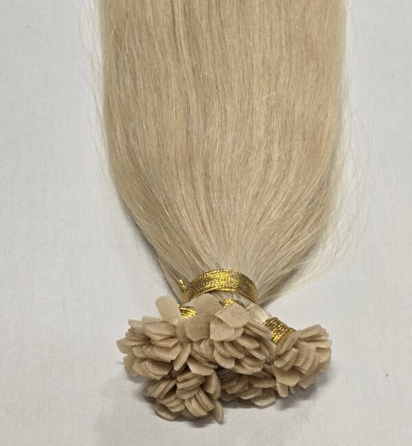 20″ 100 grams,150 strands ,100% Human V-Light Bonded Hair Extensions #60 White Blonde (Slightly Golden) - Image 7