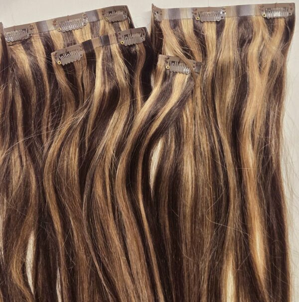 22″ 100 grams, Seamless Clip in 100% Human Hair Extensions 4Pcs, 10 clips #4/27 Dark Brown with Strawberry Blonde - Image 4