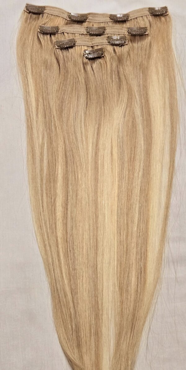 22″ 100 grams, Seamless Clip in 100% Human Hair Extensions 4Pcs, 10 clips #B18/60 Dark Blonde with Platinum Blonde - Image 6