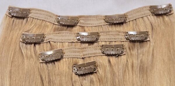 22″ 100 grams, Seamless Clip in 100% Human Hair Extensions 4Pcs, 10 clips #B18/60 Dark Blonde with Platinum Blonde - Image 5